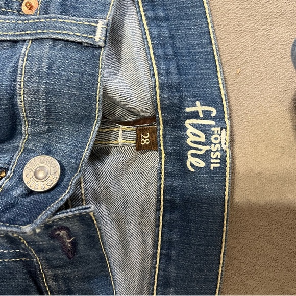 Fossil flare jeans barely worn - Picture 3 of 3